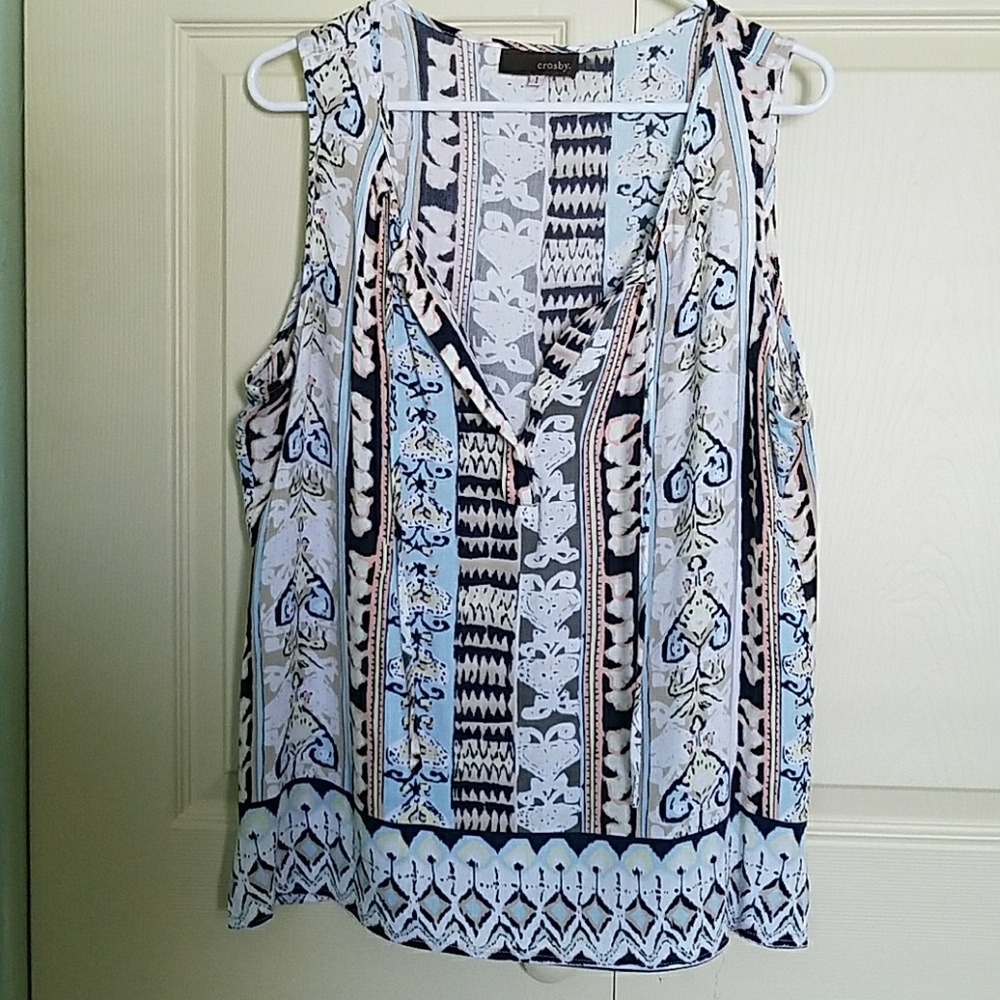 Sleeveless blouse